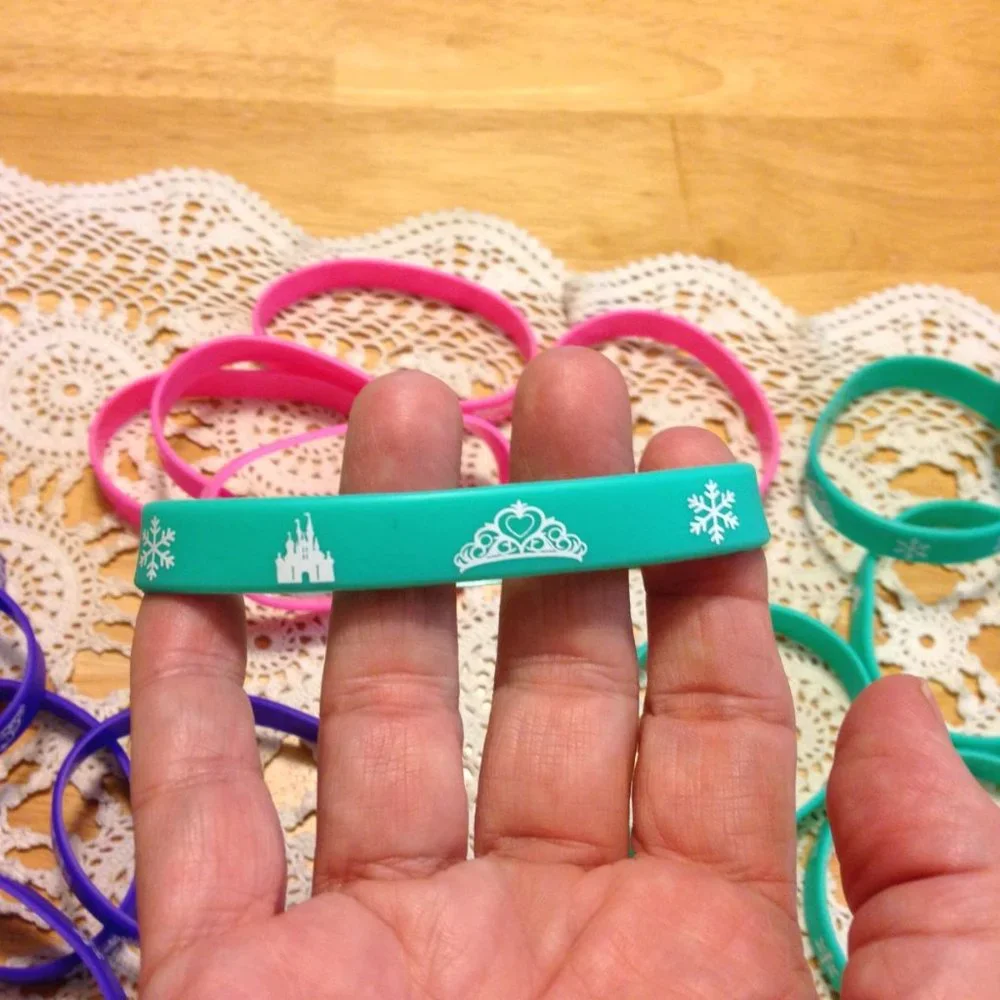Party Favors - 18 new stretch bracelets for girls